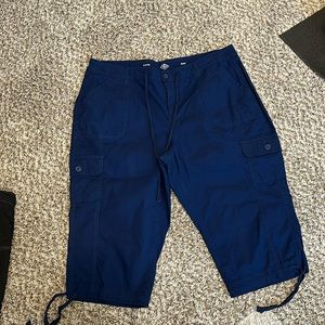 Women’s St John’s Bay 20W Cargo Capris